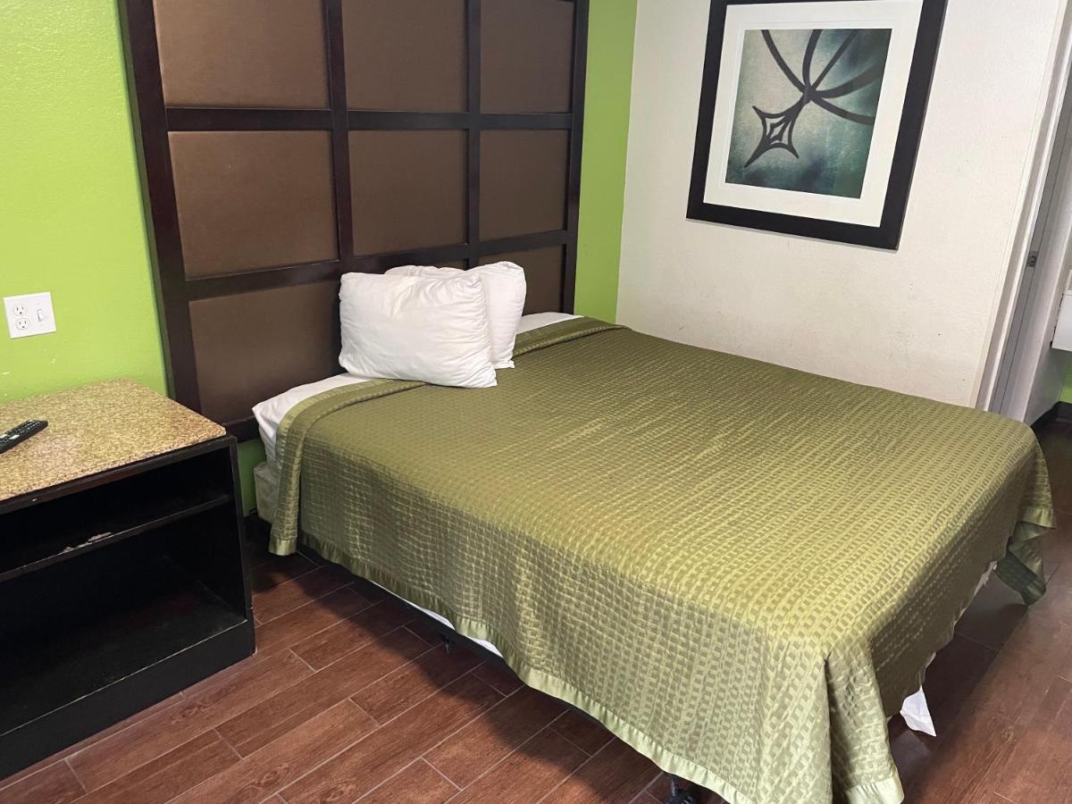 Sunrise Extended Stay Hotel Монтгомери Экстерьер фото